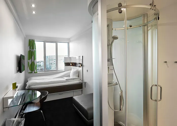 Wakeup - Bernstorffsgade 2*