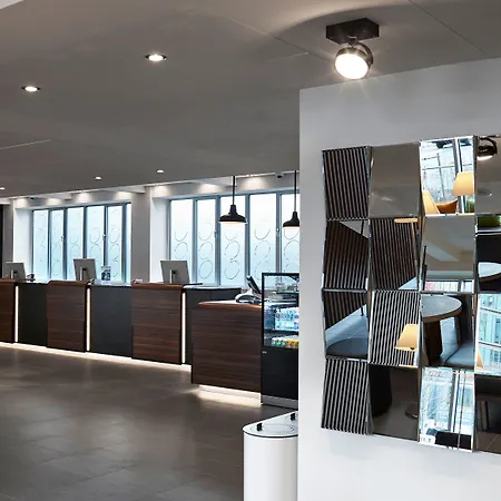 Wakeup - Bernstorffsgade Копенгаген