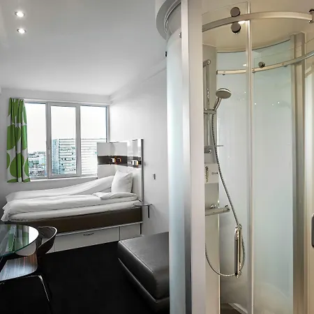 Wakeup - Bernstorffsgade 2*