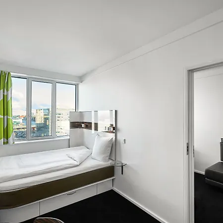 Wakeup - Bernstorffsgade 2*