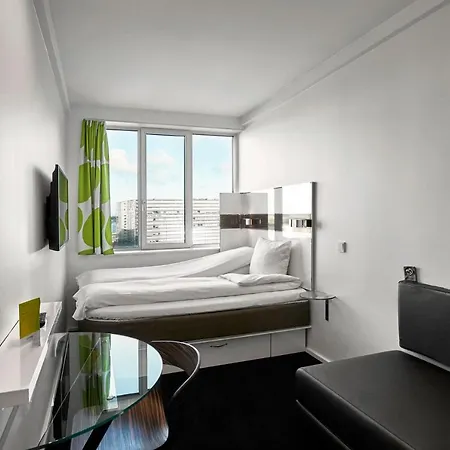 Wakeup - Bernstorffsgade 2*