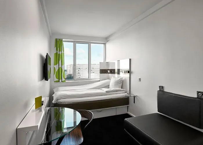 Wakeup - Bernstorffsgade 2*